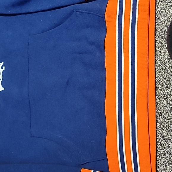 Mens Broncos sweatshirt - Picture 5 of 6